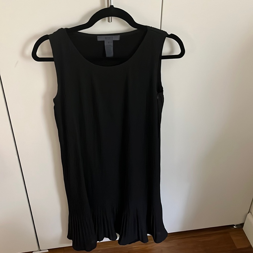 Black pleated Wyatt dress. Never worn. Size M